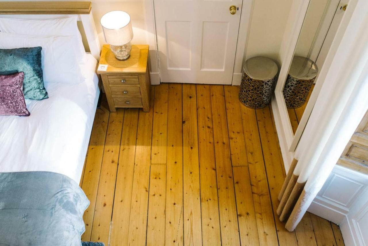 Joivy Great Location! Heart Of City Centre 3Bed Apartment Edinburgh Exterior photo